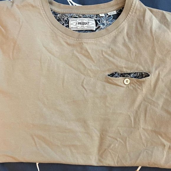 2 Produkt Tees - Picture 2 of 4